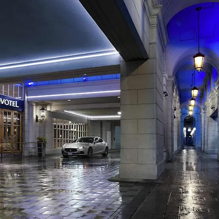 The Novotel Toronto Centre-2